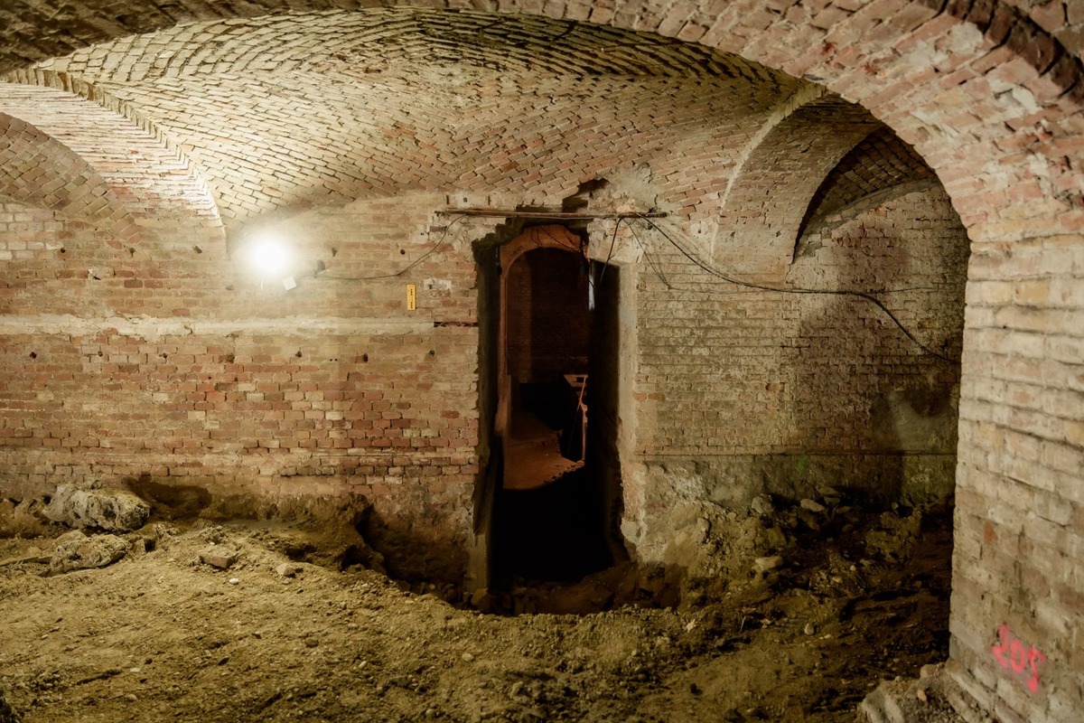 FOTO: Rekonštrukcia kaštieľa v Rusovciach, foto 17