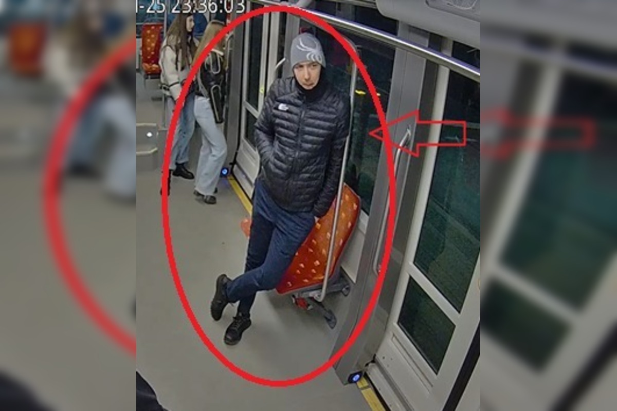 FOTO: Výtržníci v bratislavskej električke, foto 4