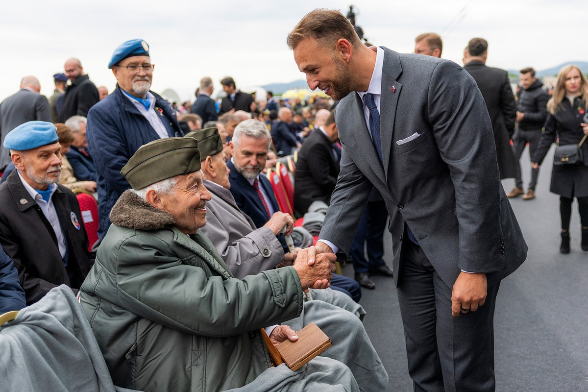 FOTO: Priamy účastník SNP Vladimír Strmeň z Bystrice oslavuje 97. narodeniny, foto 6