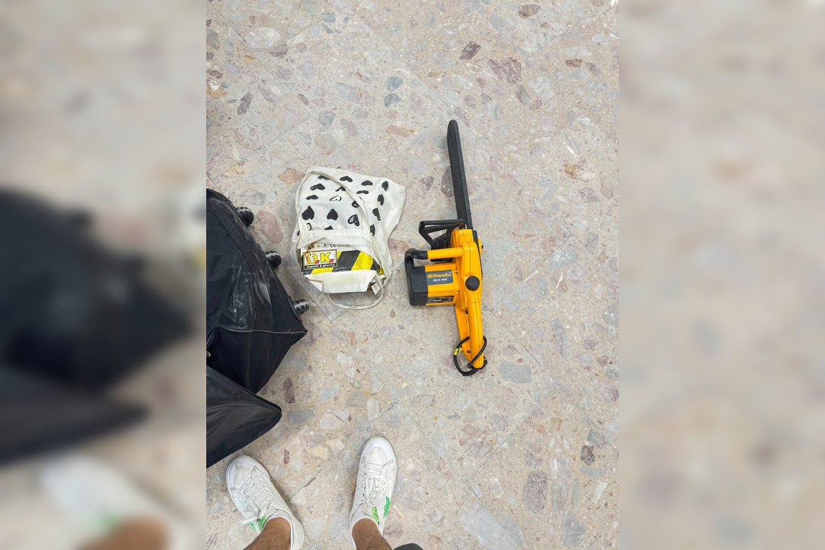 FOTO: Muž chytil zlodeja s taškami plnými lupu, foto 4