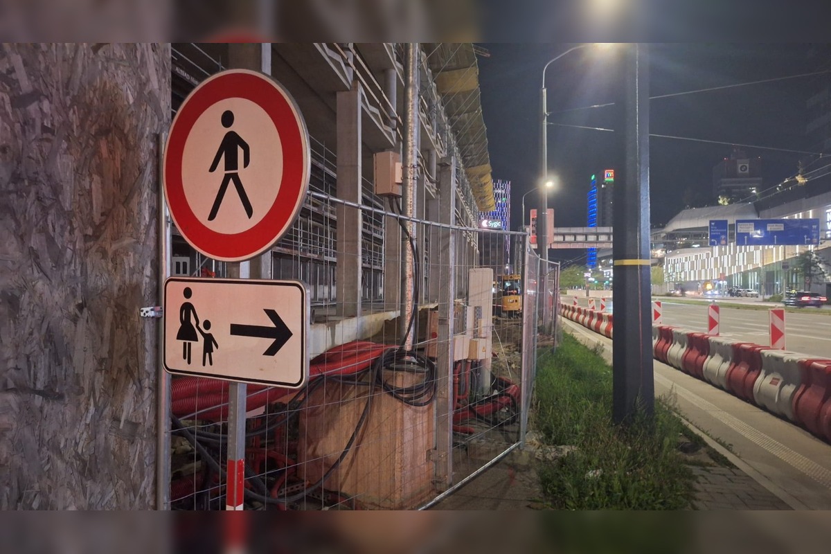 FOTO: Miesto nálezu leteckej bomby stráži polícia, foto 9