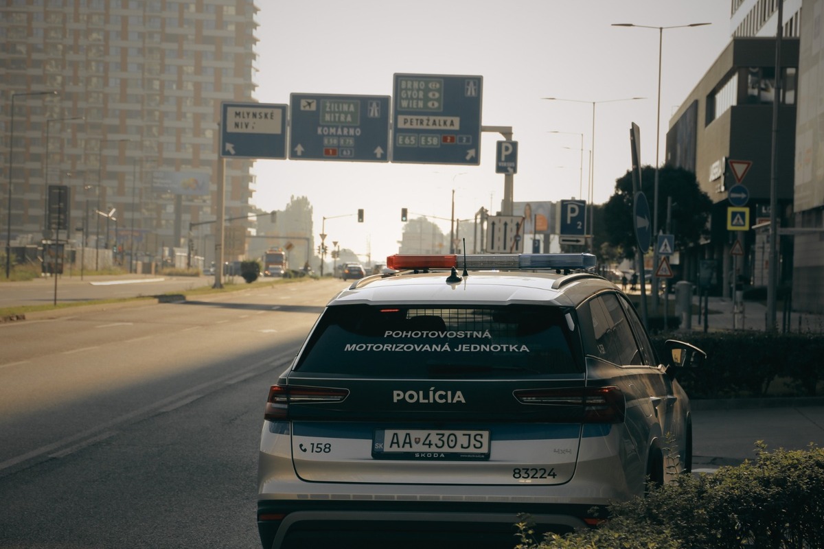 FOTO: Bomba v Skyparku na Nivách, foto 2