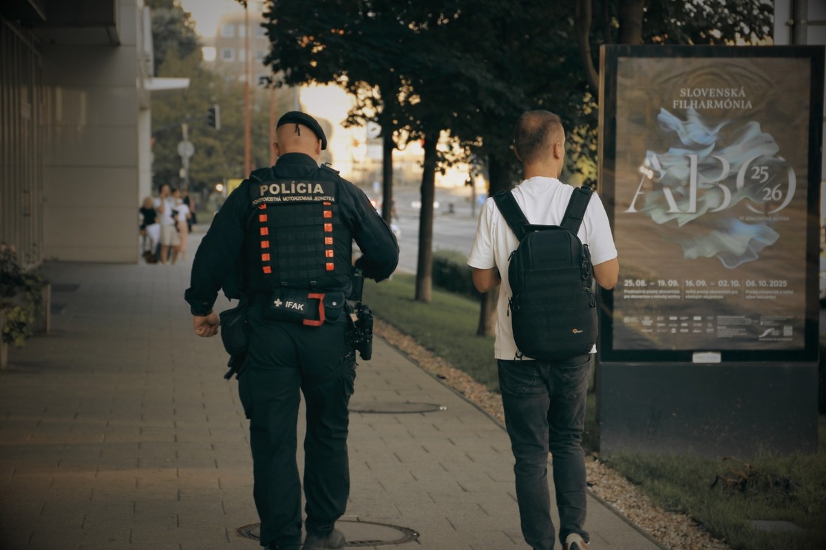 FOTO: Bomba v Skyparku na Nivách, foto 4