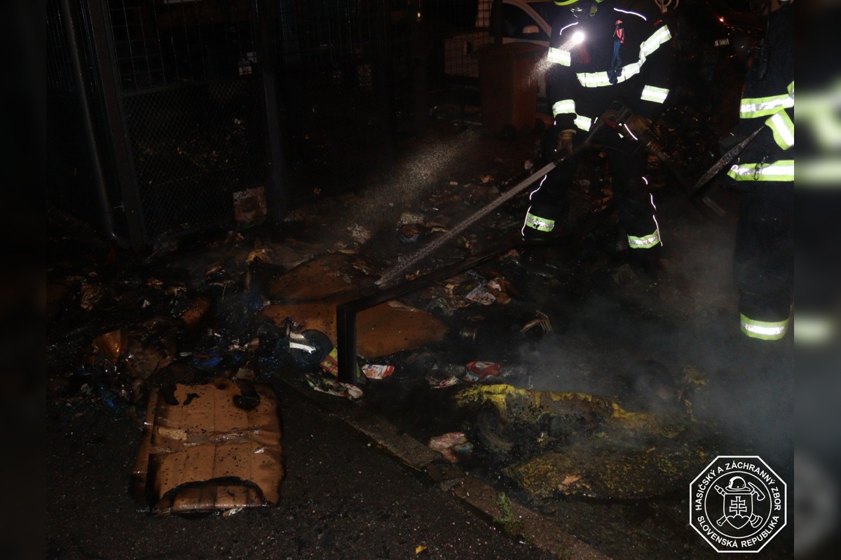 FOTO: Zhorené autá na Osuského ulici, foto 5