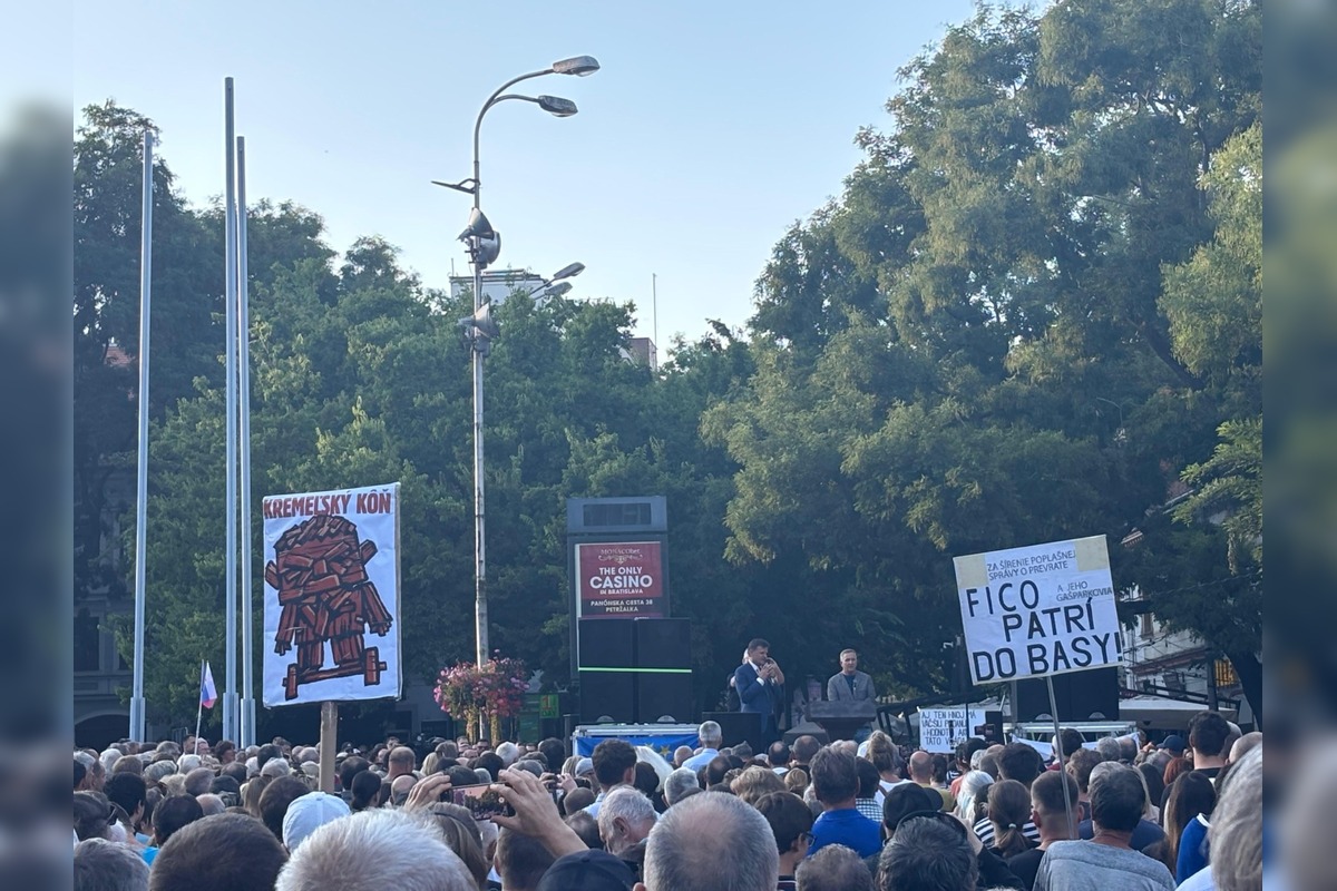 FOTO: Protest Alojza Hlinu, Nikitu Slováka a Mieru Ukrajine, foto 1