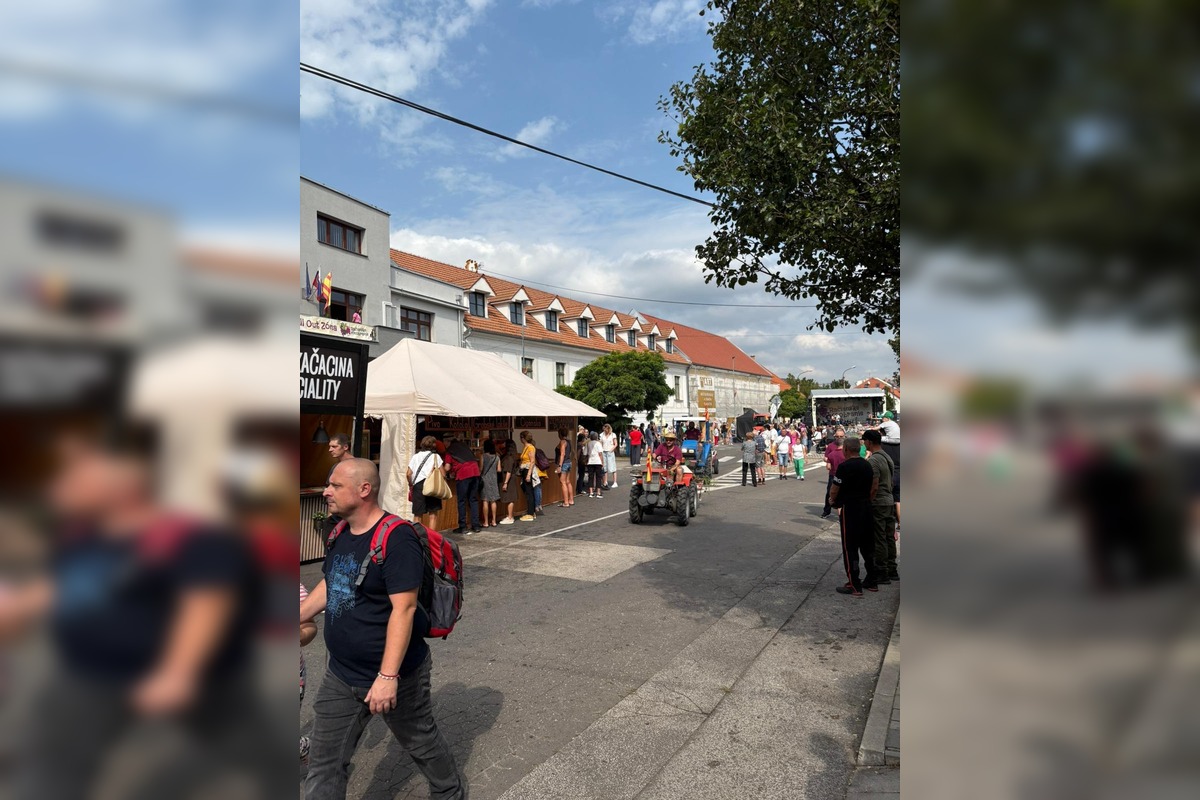 FOTO: Račianske vinobrania láka tisíce návštevníkov, foto 5