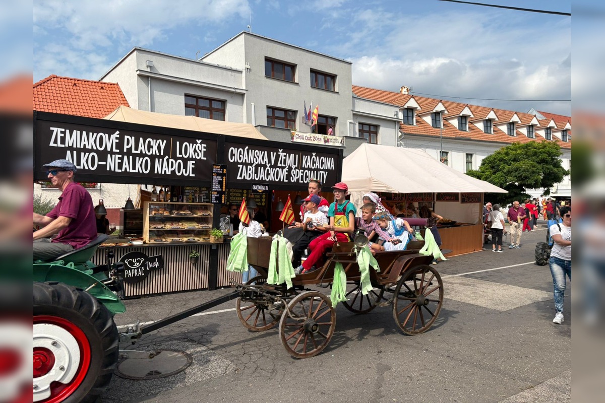 FOTO: Račianske vinobrania láka tisíce návštevníkov, foto 6