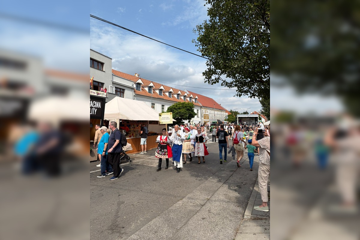 FOTO: Račianske vinobrania láka tisíce návštevníkov, foto 10