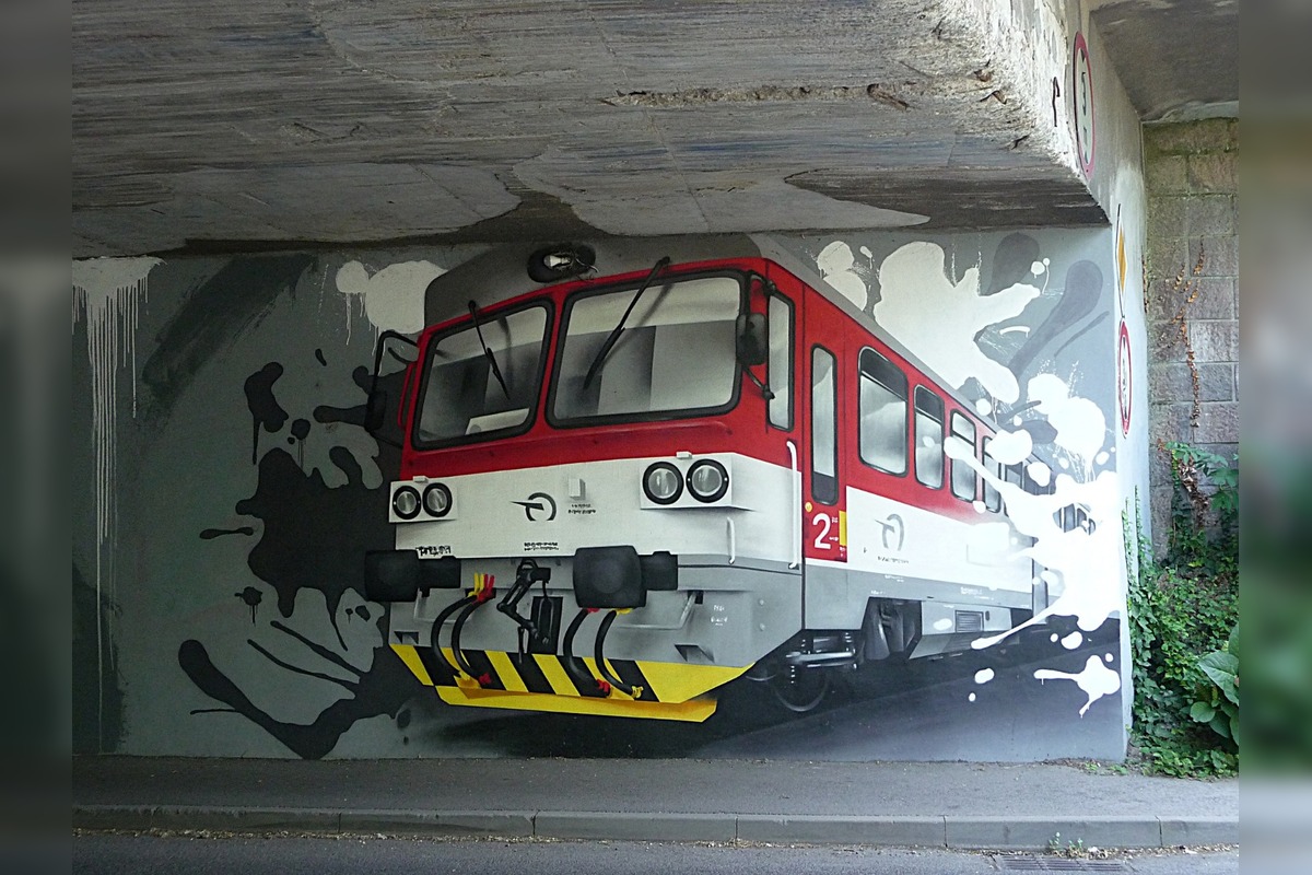 FOTO: Z podjazdu v Trnávke zmizli maľby vlakov, foto 3