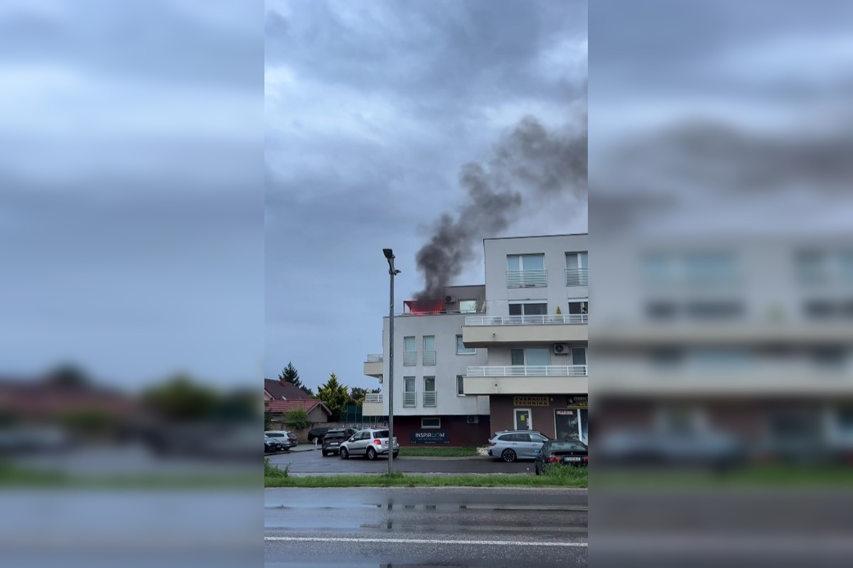 FOTO: Požiar altánku v Rovinke, foto 3