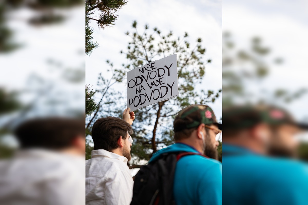 FOTO: Transparenty na bratislavskom proteste, foto 5