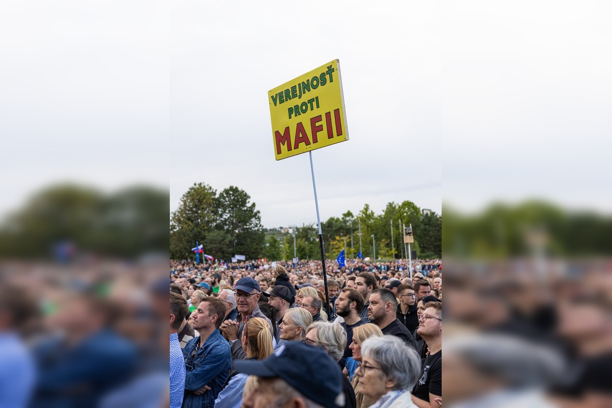 FOTO: Transparenty na bratislavskom proteste, foto 7