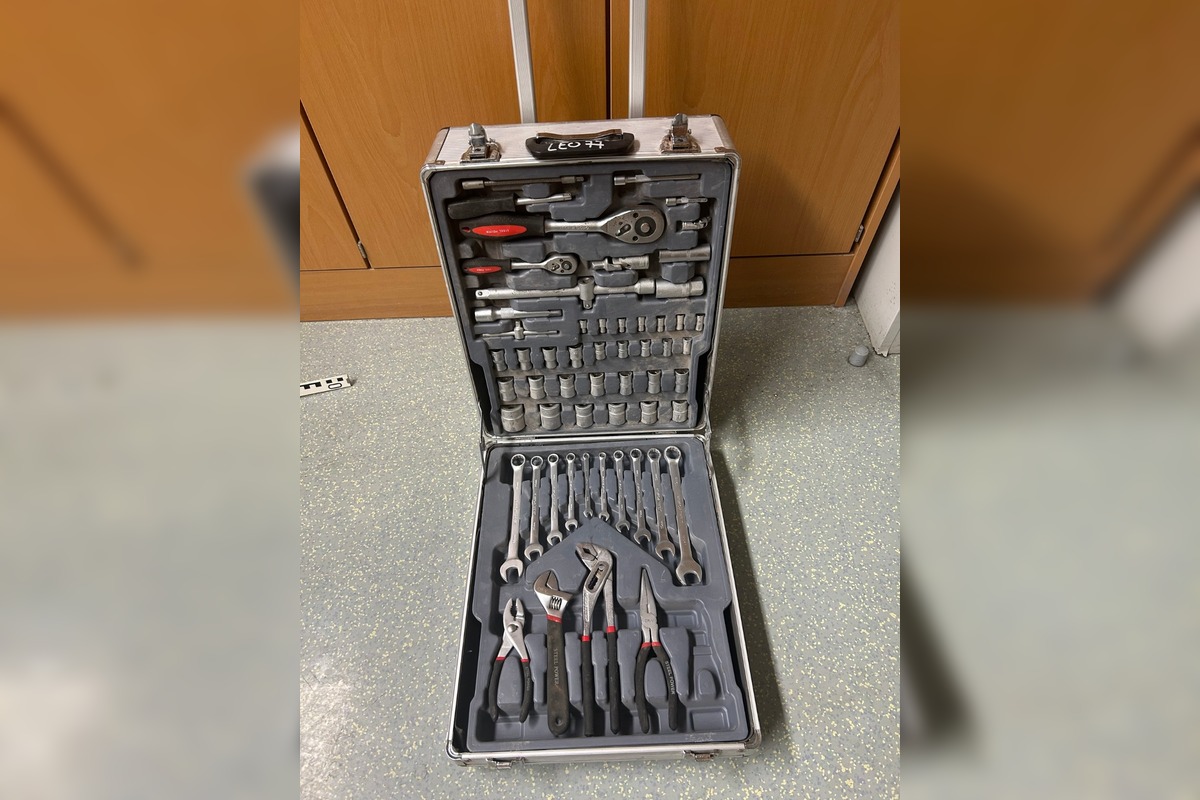 FOTO: Slovák hanbou v Rakúsku, kradol gumáky a vercajk, foto 4