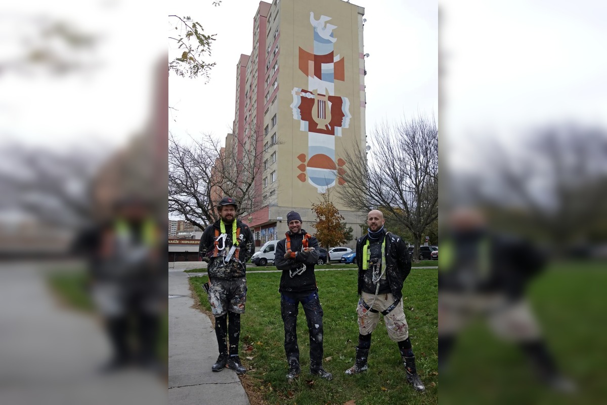 FOTO: OZ Konduktor spustilo verejnú zbierku na obnovu muralu v Petržalke, foto 7