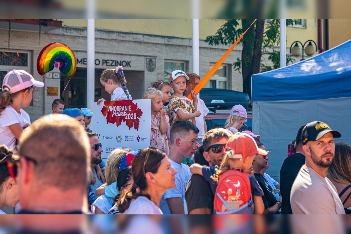FOTO: Vinobranie Pezinok 2025, foto 33