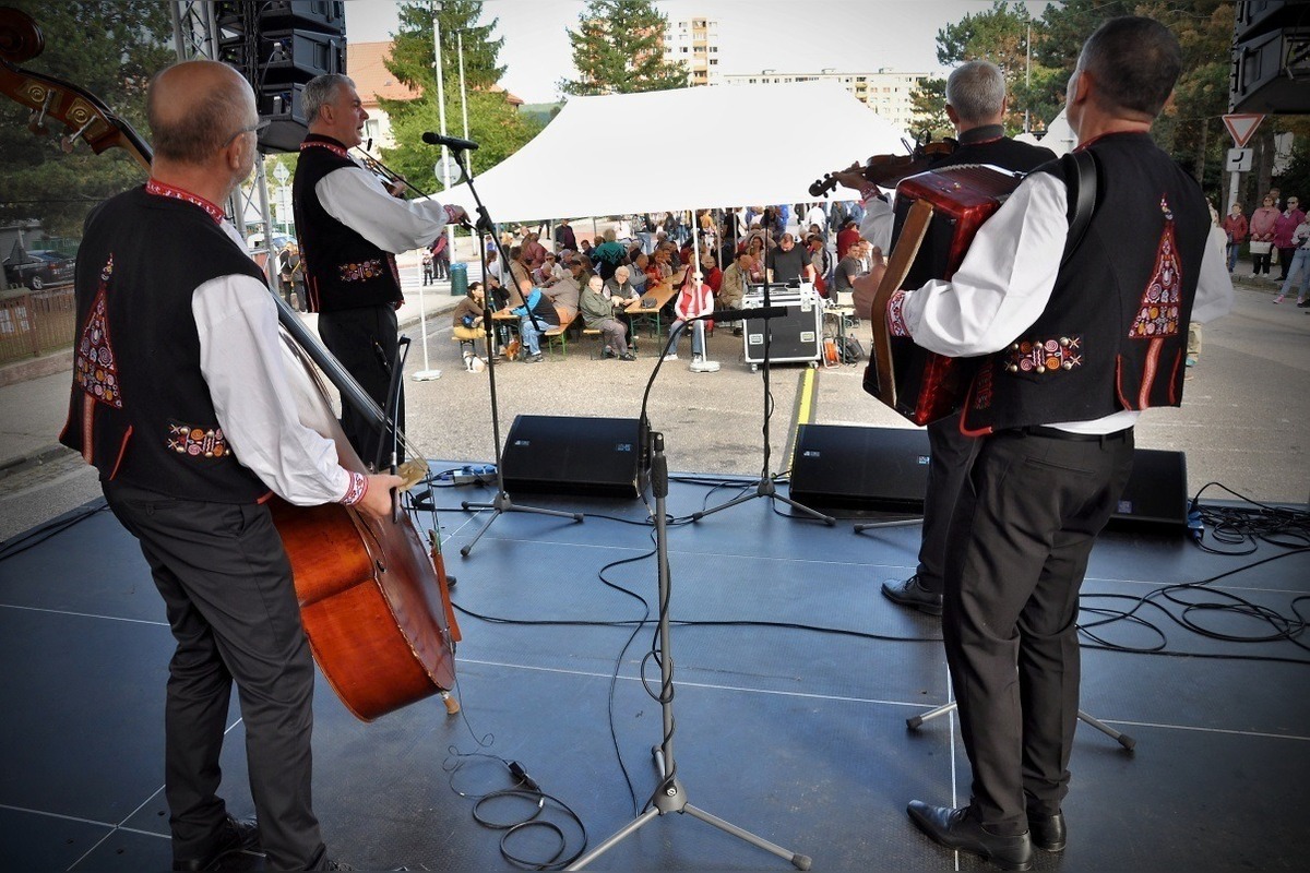 FOTO: Dúbravské hody ohúrili svojou atmosférou. Pozrite sa, ako vyzerali, foto 34