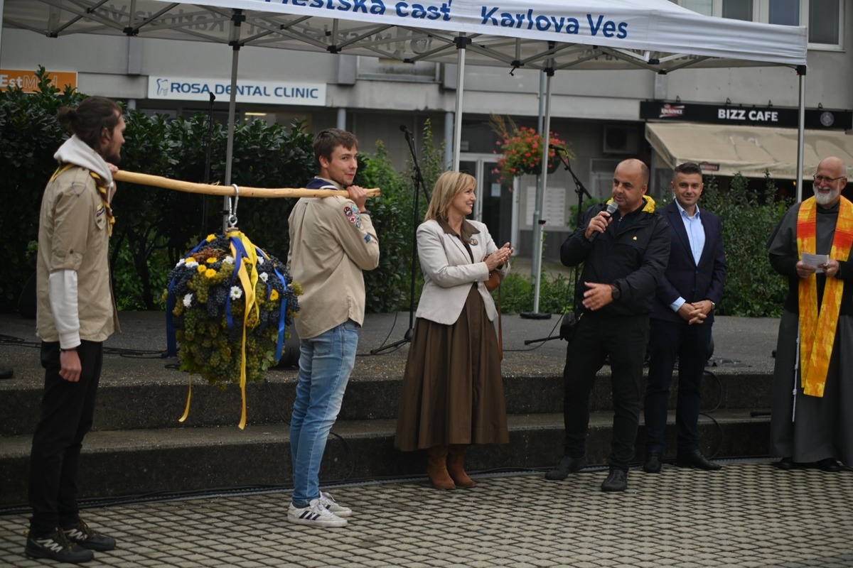 FOTO: Karloveské hody opäť prilákali stovky návštevníkov. Takáto atmosféra tam panovala, foto 23