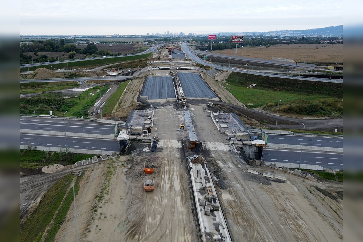 FOTO: Fotky z dronu odhalili robustné rozširovanie diaľnice pri Triblavíne., foto 2
