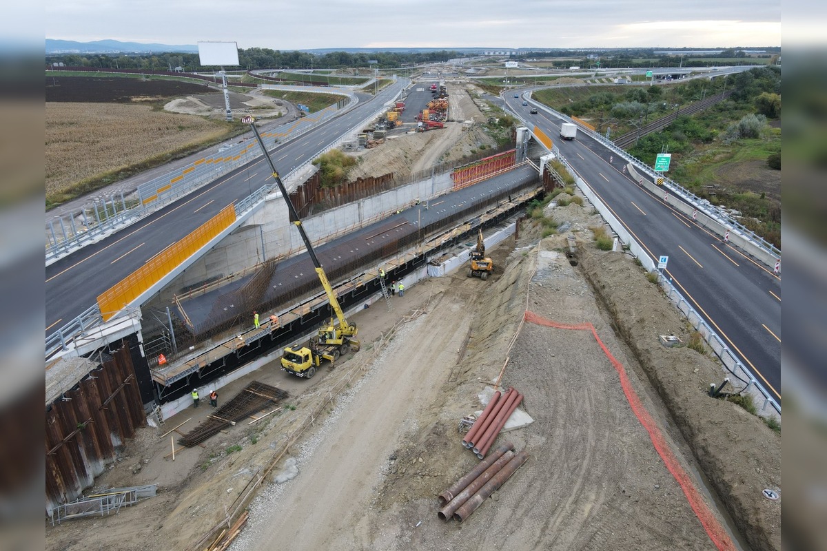 FOTO: Fotky z dronu odhalili robustné rozširovanie diaľnice pri Triblavíne., foto 7
