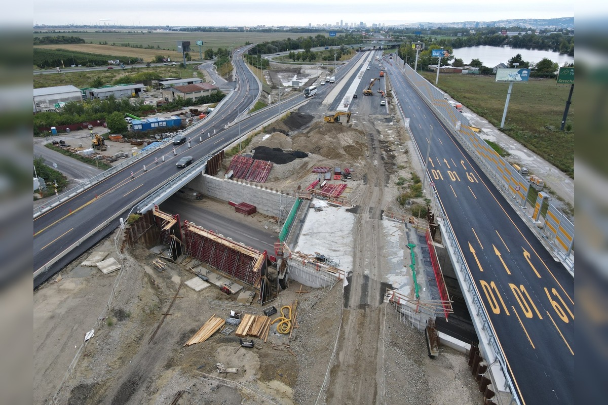 FOTO: Fotky z dronu odhalili robustné rozširovanie diaľnice pri Triblavíne., foto 10