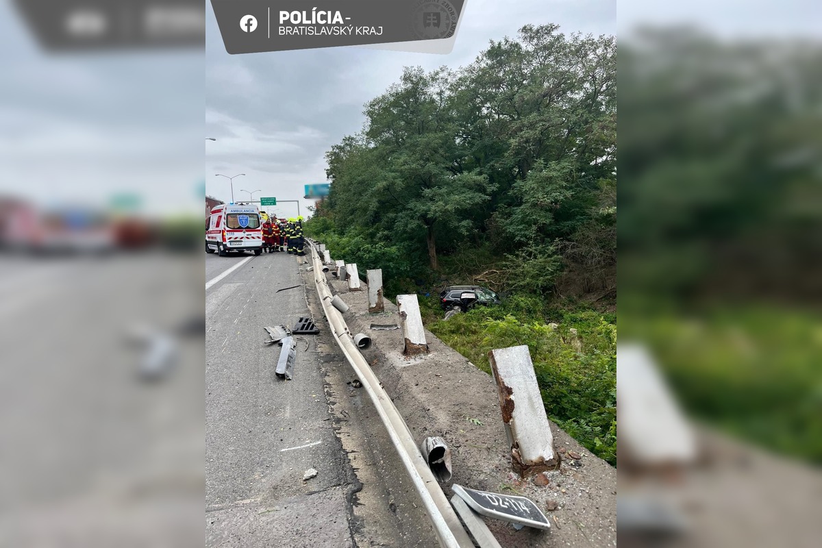 FOTO: Vážna nehoda na D2, foto 1