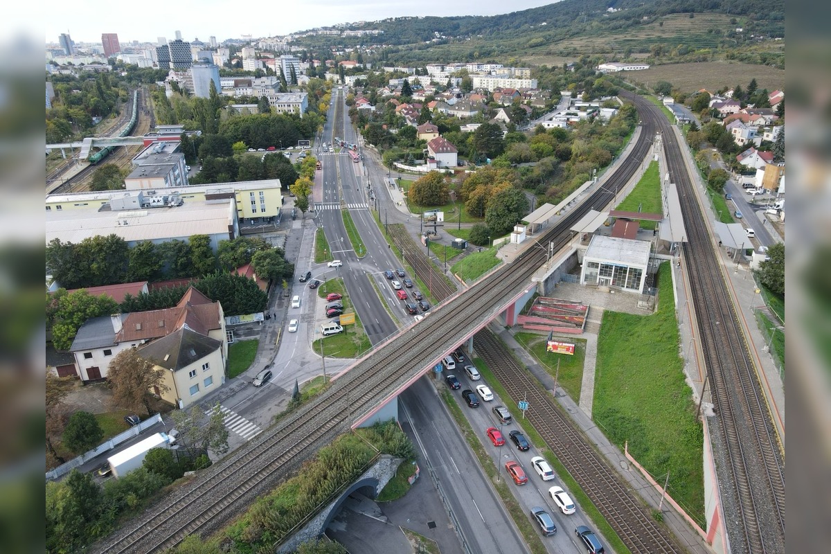 FOTO: Kolóny na Račianskej spôsobila zmena svetelnej signalizácie pre električky, foto 3