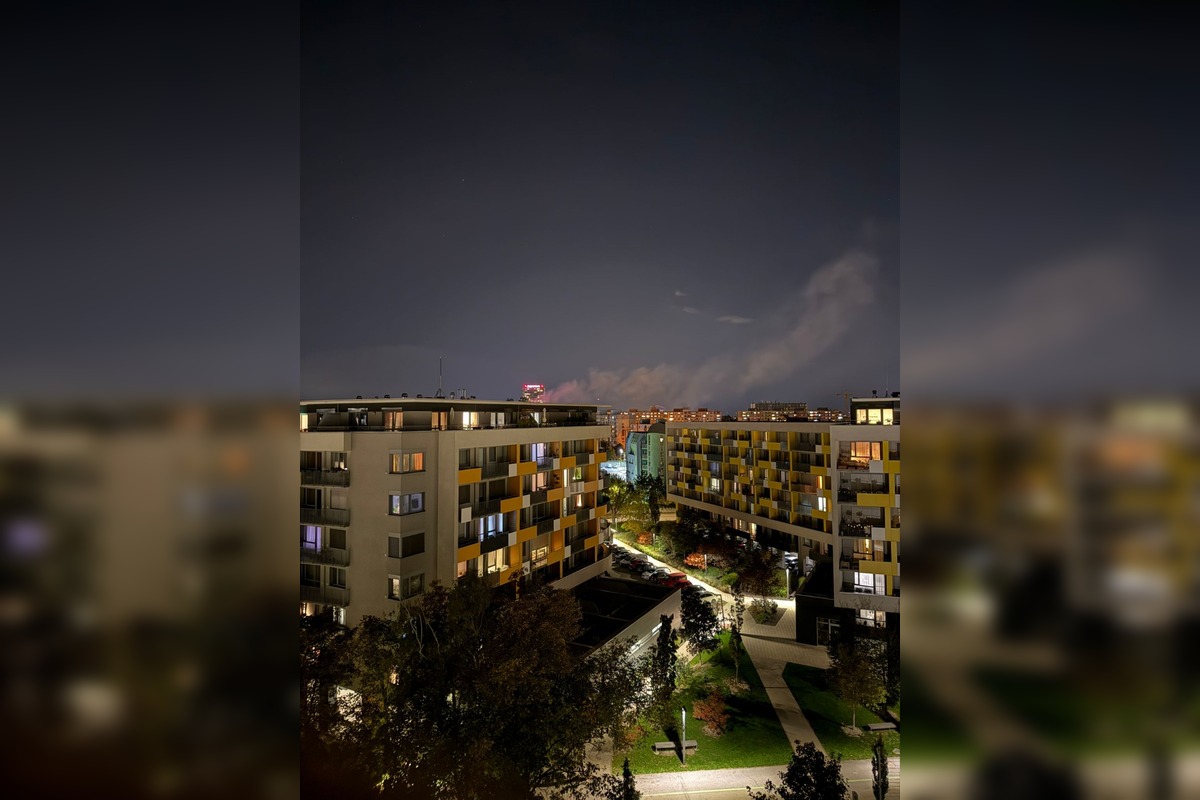 FOTO: Následky nočného požiaru na Nevädzovej ulici (Retro), foto 3