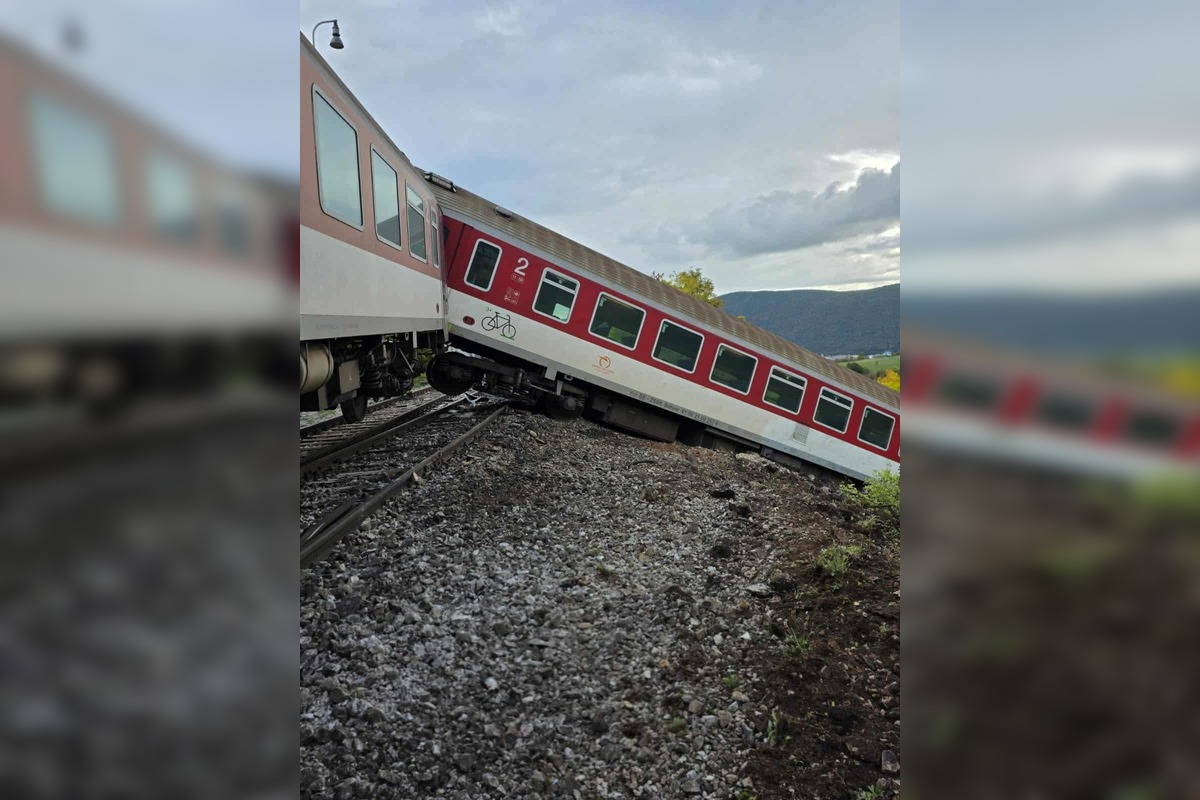 FOTO: Zrážka rýchlikov v Košickom kraji, foto 2