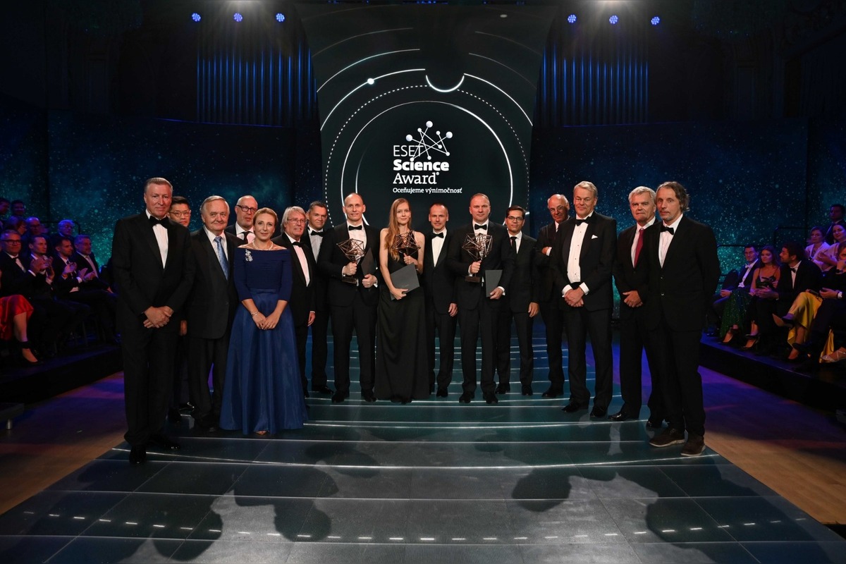 FOTO: Senčanka Daniela Vacek získala prestížne vedecké ocenenie ESET Science Award, foto 2