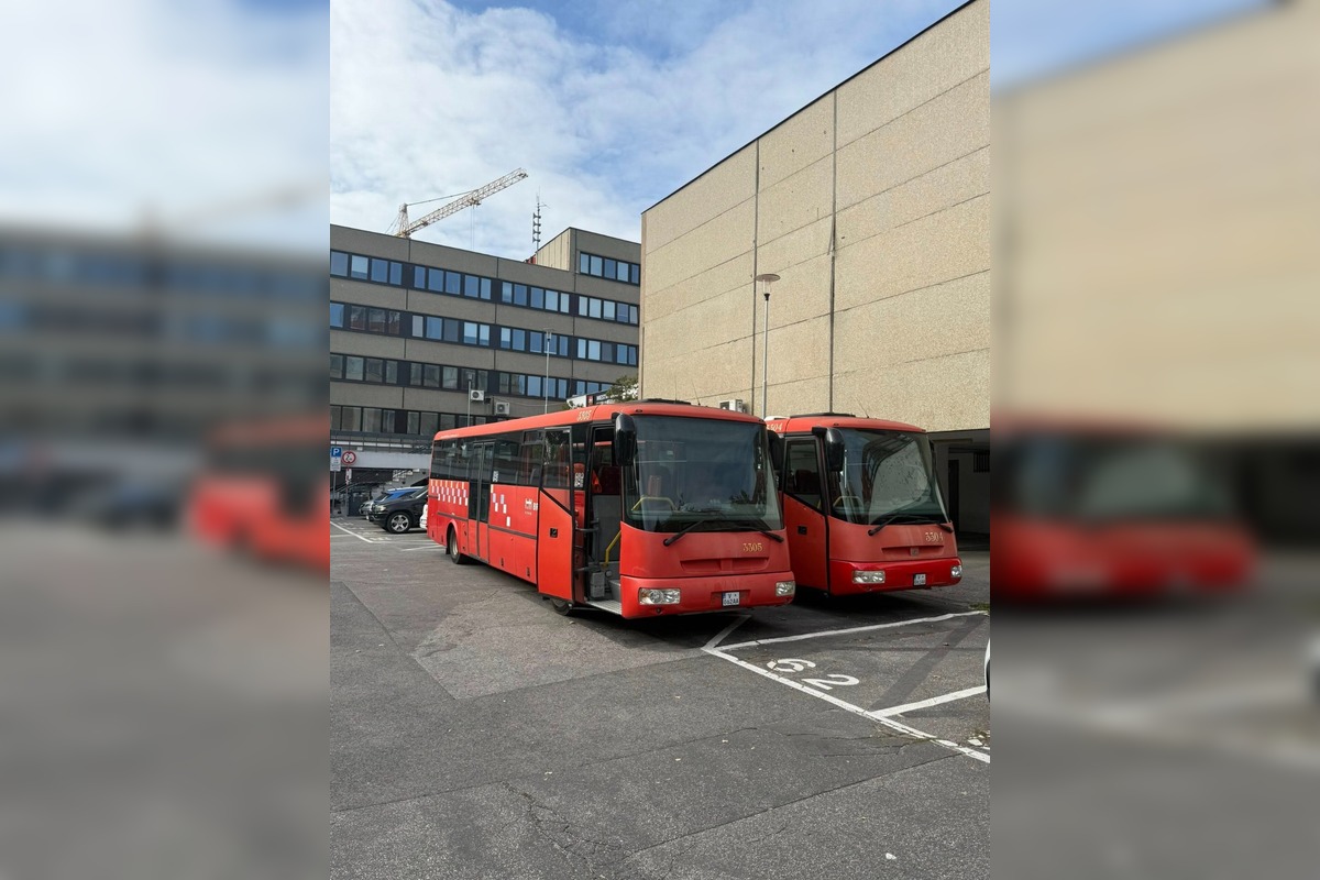 FOTO: Starosta Ružinova poslal do ukrajinského Chersonu 3 autobusy, foto 2