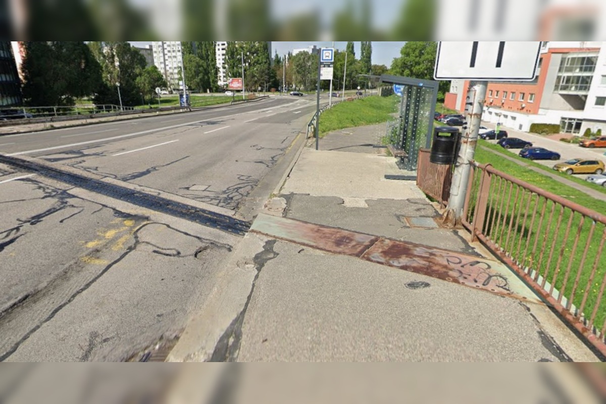 FOTO: Nadjazd na Rusovskej ceste, foto 1