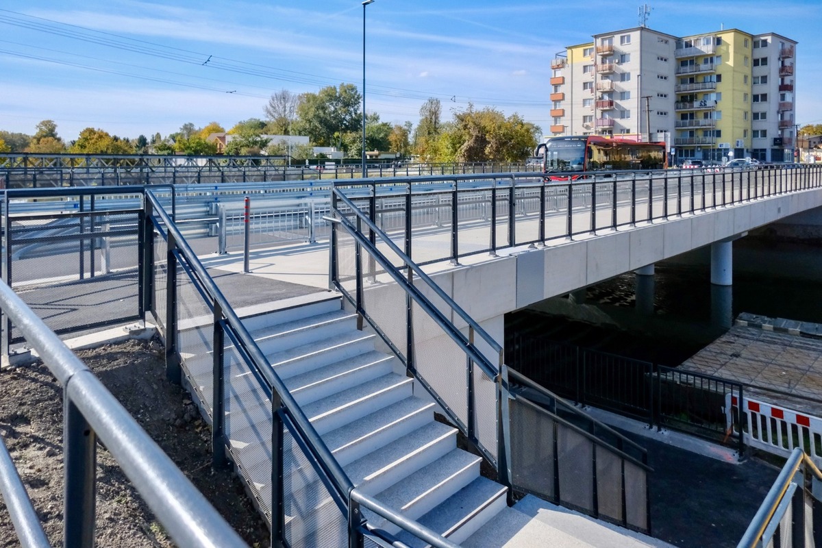 FOTO: Most na Hradskej pred a po rekonštrukcii, foto 4