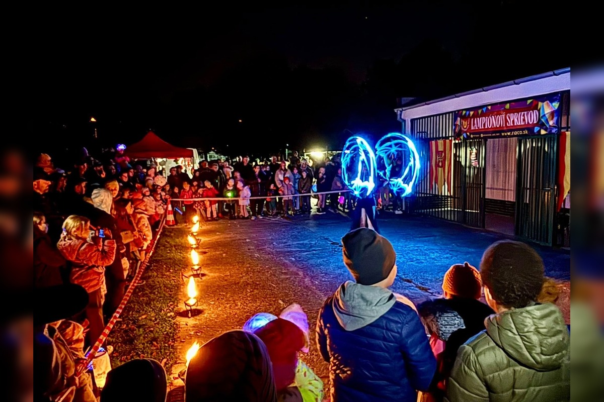FOTO: Lampiónový sprievod v Rači, foto 4