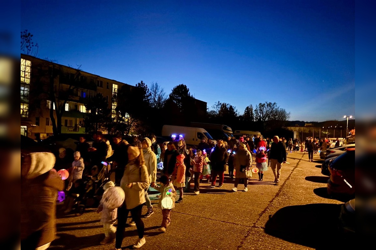 FOTO: Lampiónový sprievod v Rači, foto 5