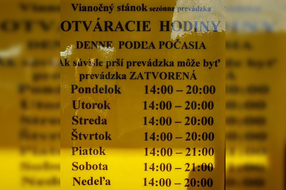 FOTO: Ceny a ponuka vo vianočnom stánku U Marečka vo Vrakuni, foto 6