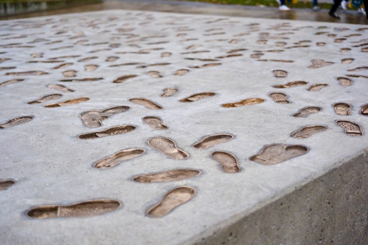FOTO: Pamätník novembra 1989 na Námestí slobody, foto 5