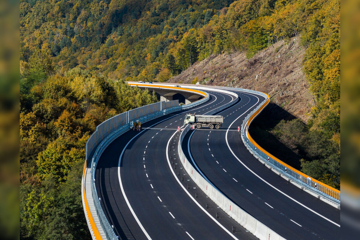 FOTO: Nový úsek R2 Kriváň – Mýtna slávnostne otvorili, foto 12