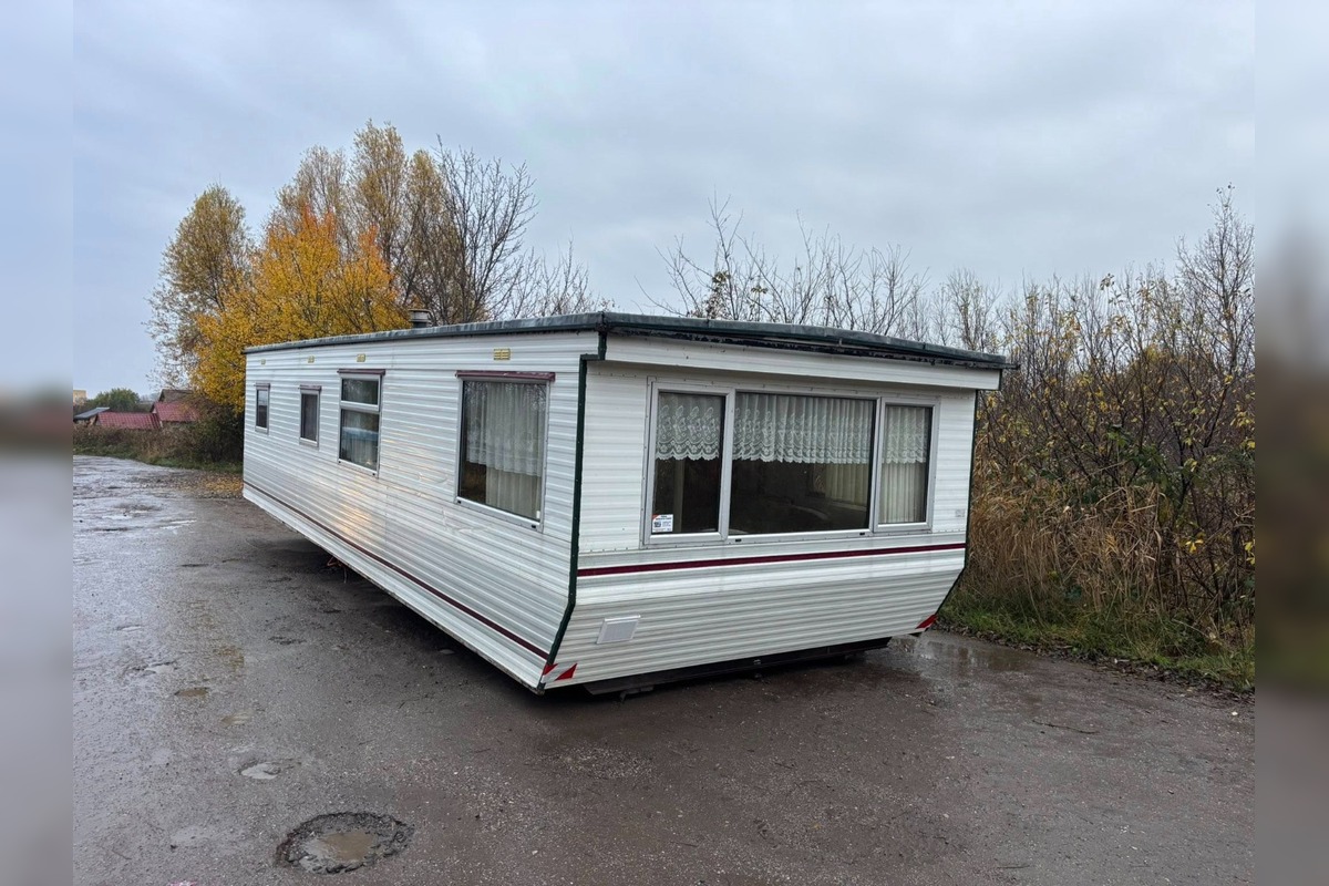 FOTO: V chatárskej oblasti v Rači zapadol príves, foto 3