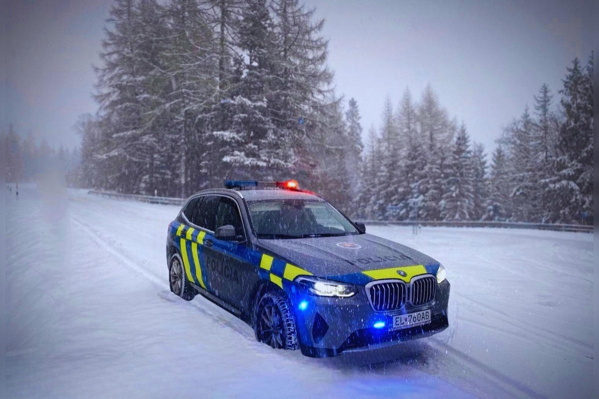 FOTO: Slovensko zasypal sneh. Polícia radí, ako jazdiť bezpečne, foto 4