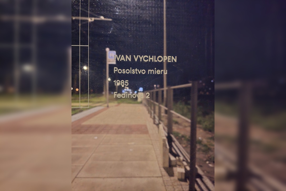 FOTO: Prvý hotový prístrešok na petržalskej trati, foto 4