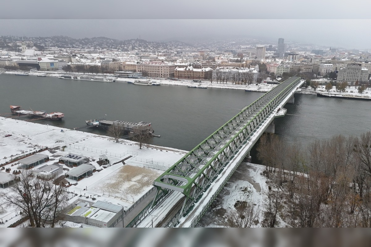 FOTO: Na Bratislavu spadol tohtoročný prvý sneh, foto 16