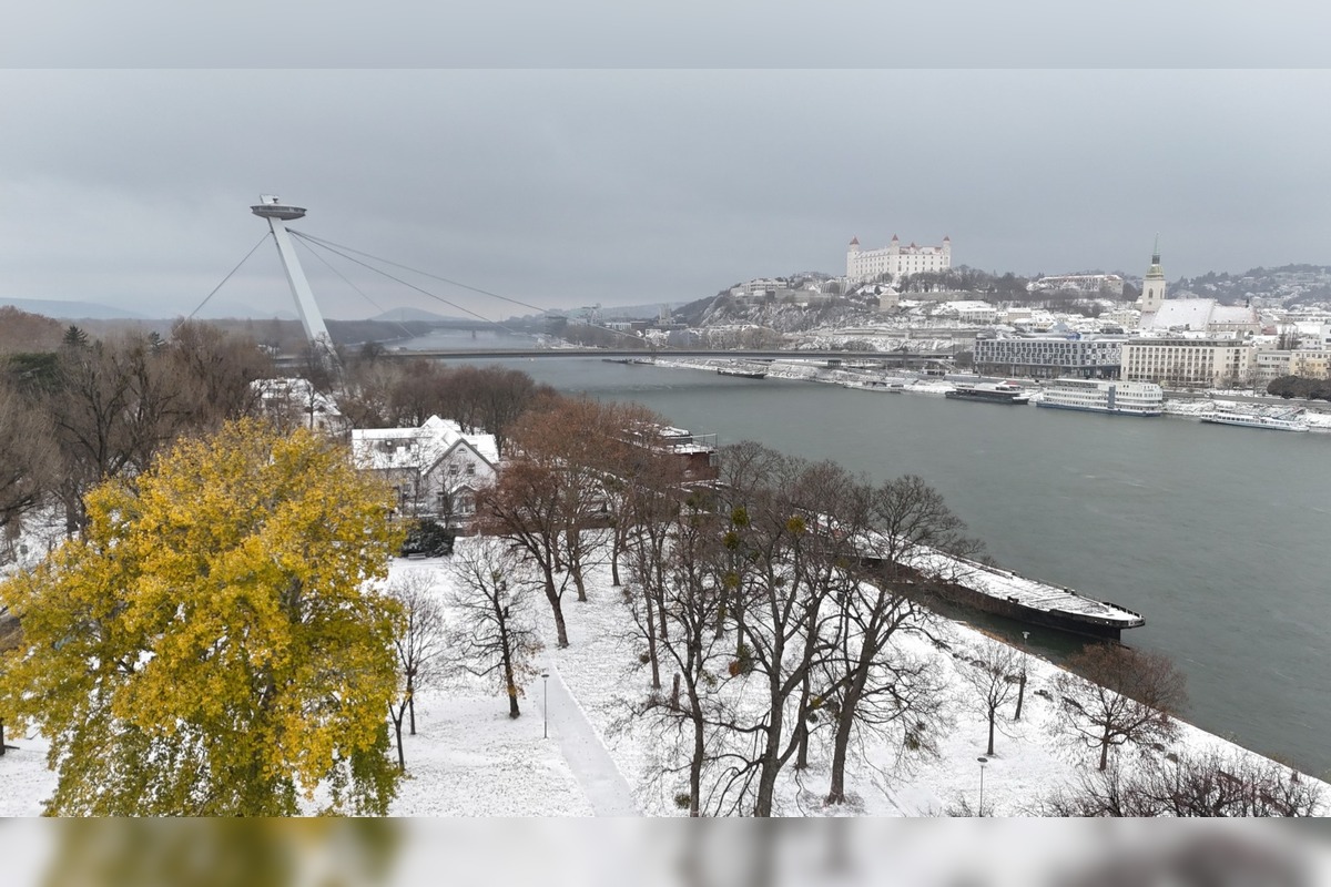 FOTO: Na Bratislavu spadol tohtoročný prvý sneh, foto 25