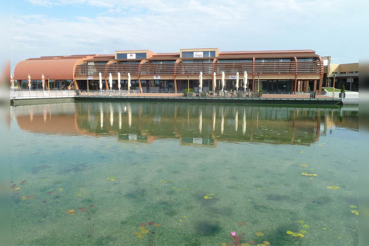 FOTO: Z bývalého outletu vo Voderadoch sa stane centrum inovácii, foto 2