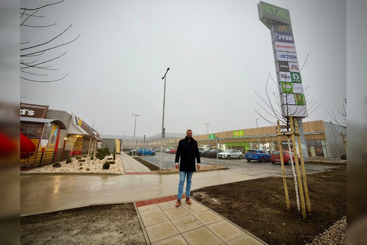 FOTO: Nové obchodné centrum v Podunajských Biskupiciach, foto 3