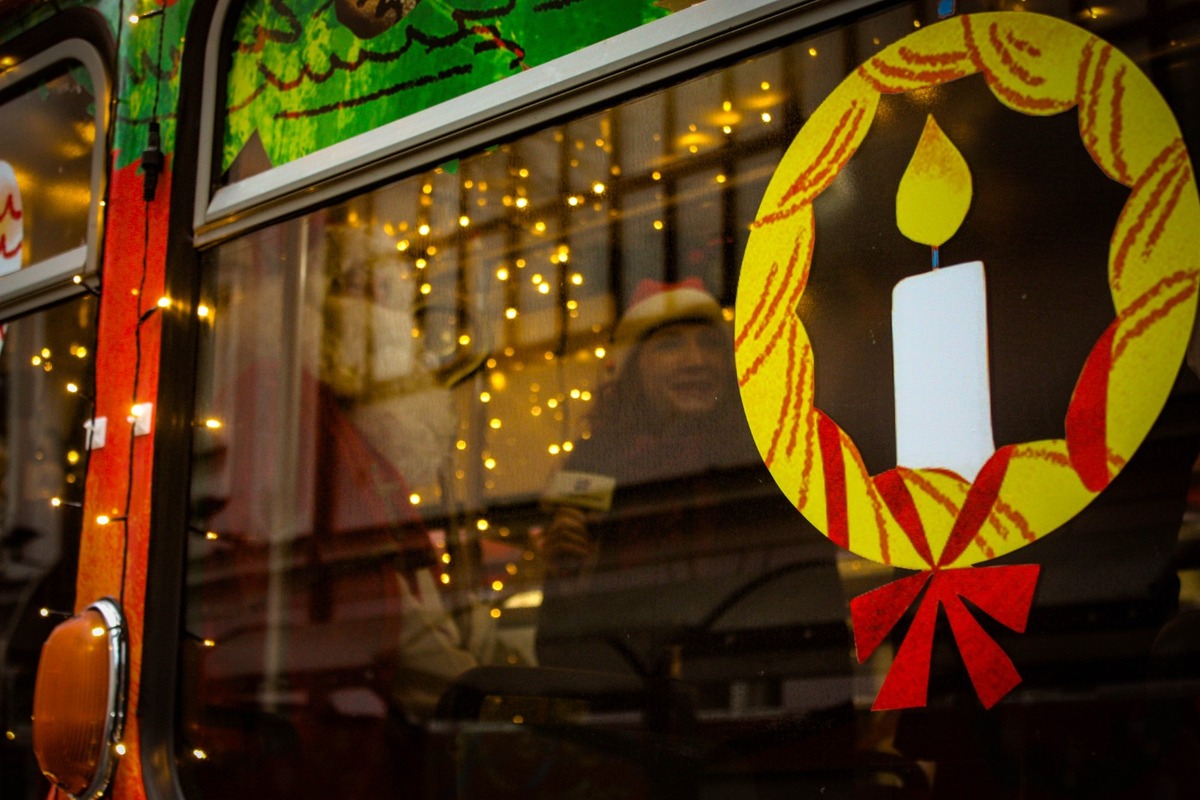 FOTO: Vianočná električka v Bratislave 2025, foto 21