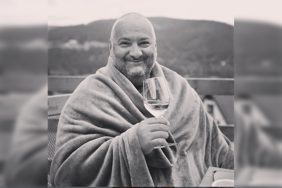 FOTO: FOTO: Zomrel hlas, s ktorým vyrástla generácia poslucháčov. Patrik Hezucký prehral boj s chorobou, foto 7