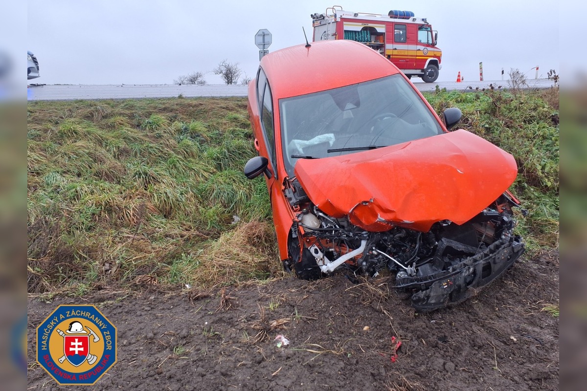 FOTO: Nehoda dvoch autobusov v Bratislavskom kraji, foto 3