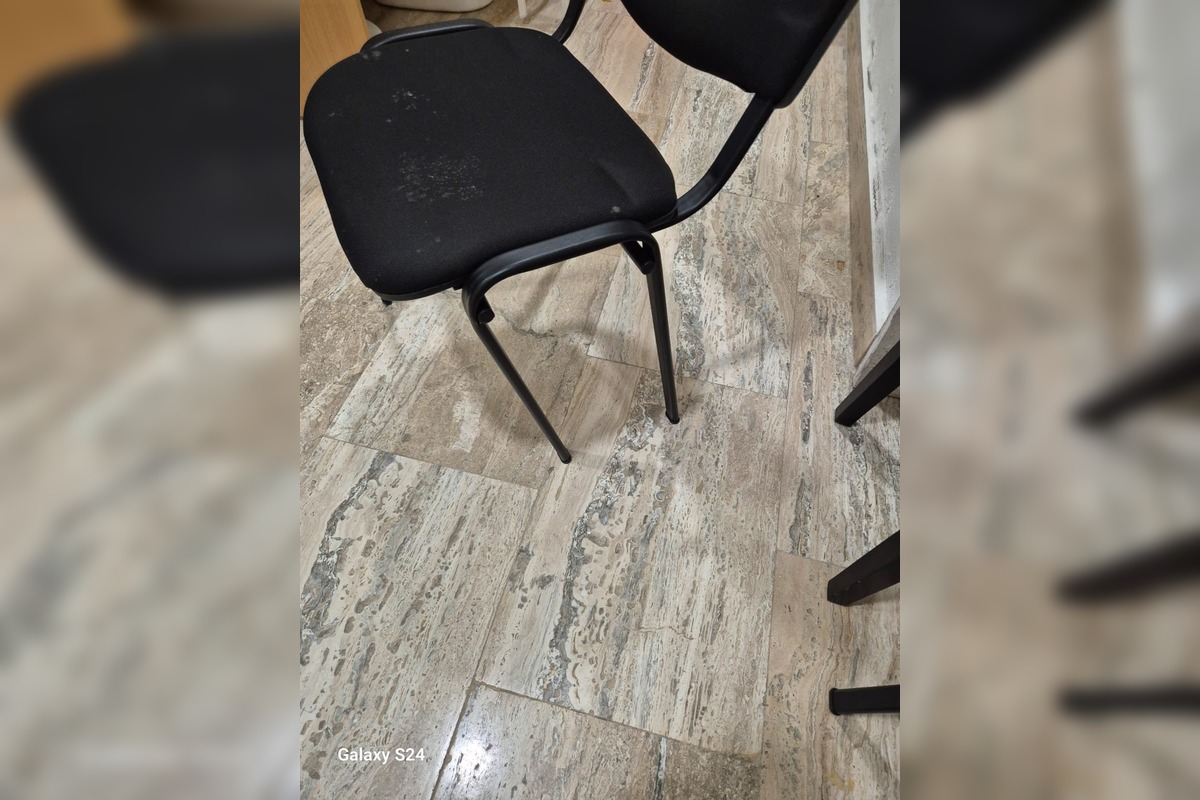 FOTO: Starý nábytok v Kaštieli Budmerice, foto 2