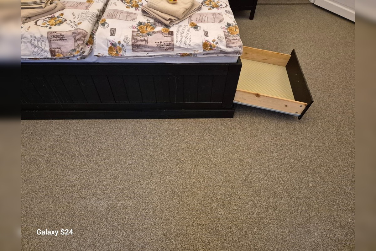 FOTO: Starý nábytok v Kaštieli Budmerice, foto 5