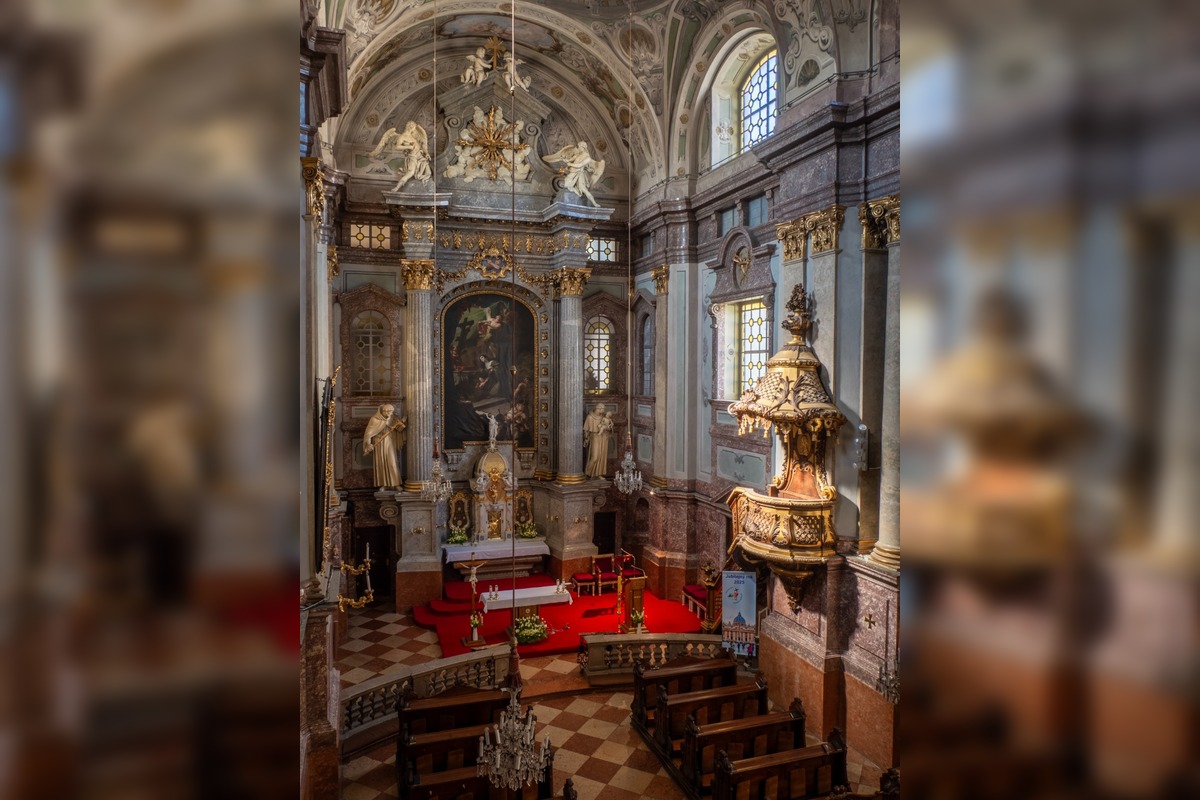 FOTO: Fotografie z knihy Bratislavské kostoly v Starom Meste, foto 2